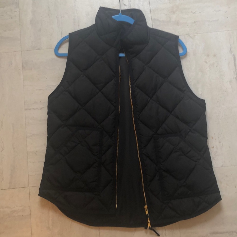 Women’s quilted puffer vest